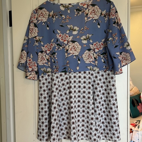 Brand new tunic top. Never worn. - Picture 5 of 6